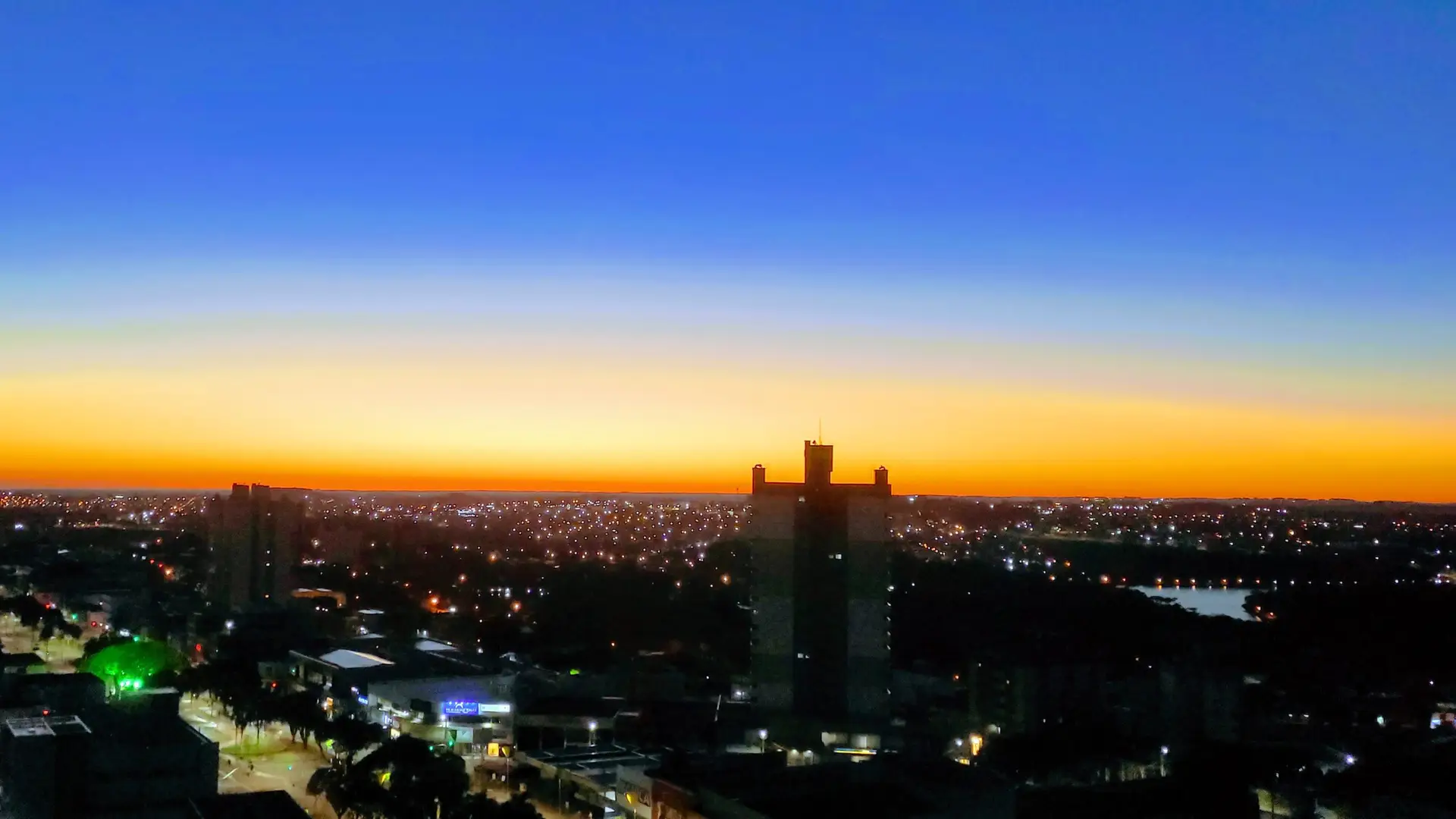 Vista Leste nascer do sol no escritório Costa & Silva - Advogados